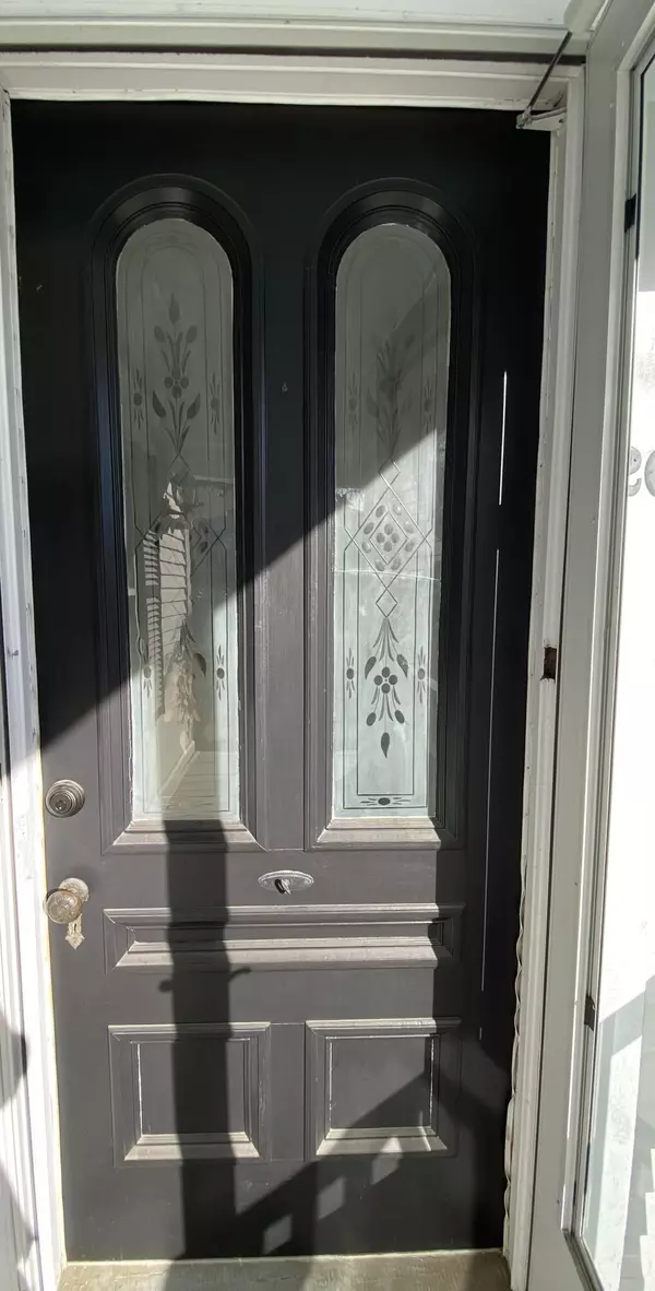 Thomaston, ME 04861,20 Knox ST