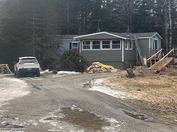 41 Deer Run LN, Trenton, ME 04605