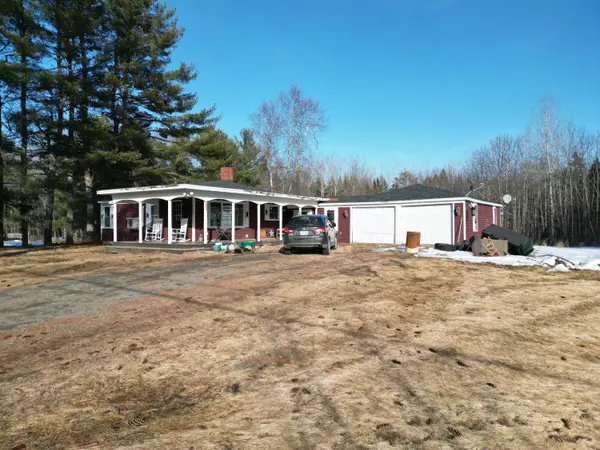 Passadumkeag, ME 04475,291 Main RD