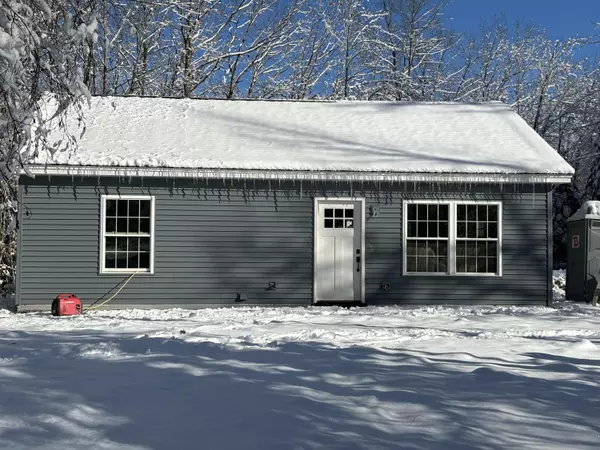 67 Chickadee DR, Auburn, ME 04210
