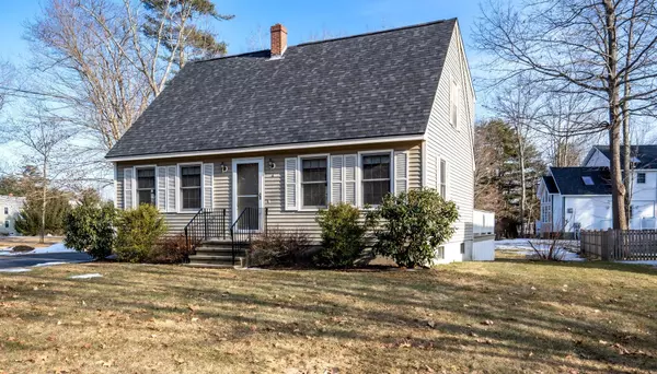 Saco, ME 04072,4 Hemlock DR