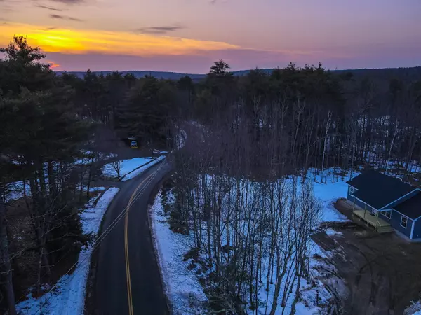 Sanford, ME 04073,293 Sunset RD
