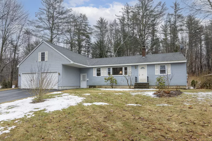 59 Deacon RD, Yarmouth, ME 04096