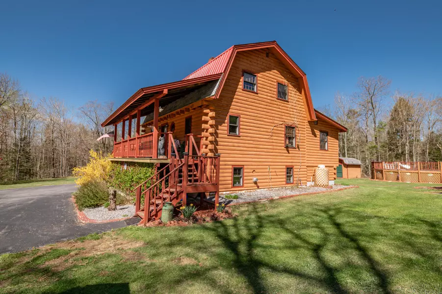 153 Stetson RD, Hartford, ME 04220