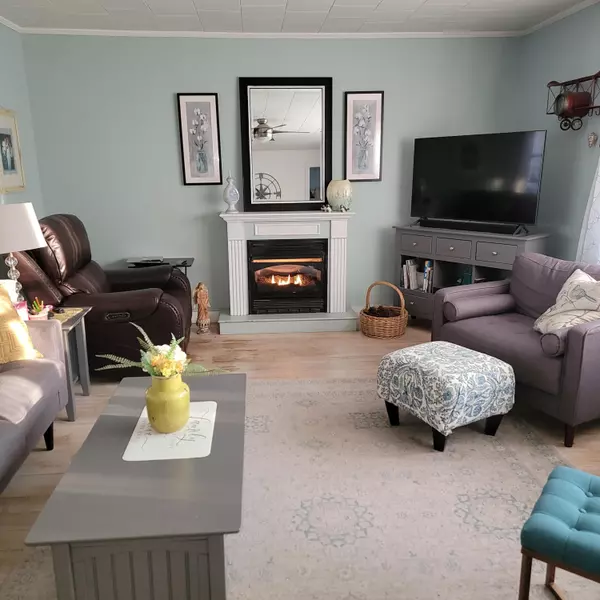 Baileyville, ME 04694,10 Summit ST