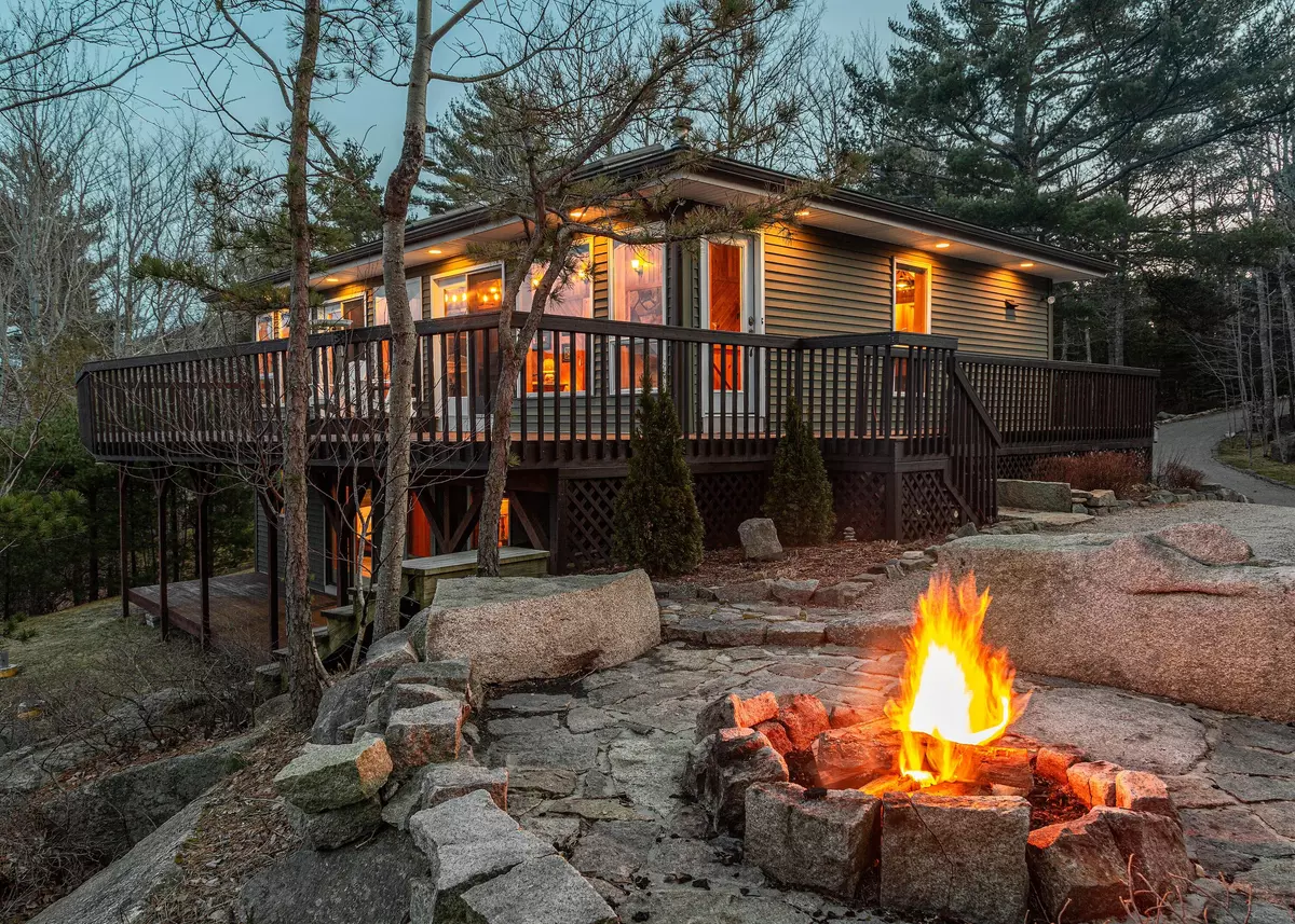Mount Desert, ME 04660,16 Pine Ledge LN