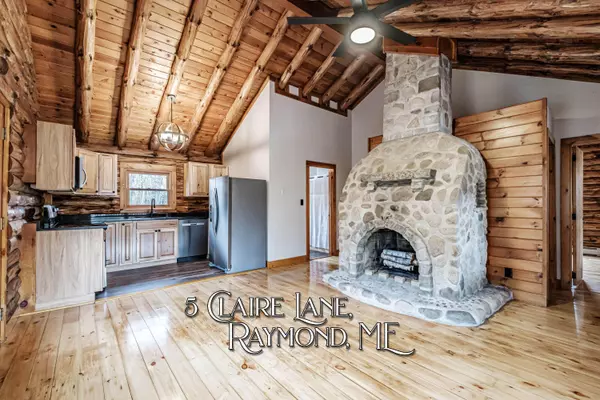 5 Clare LN, Raymond, ME 04071