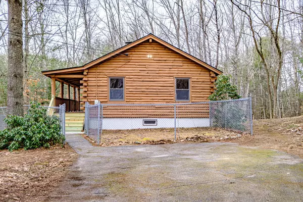 Raymond, ME 04071,5 Clare LN