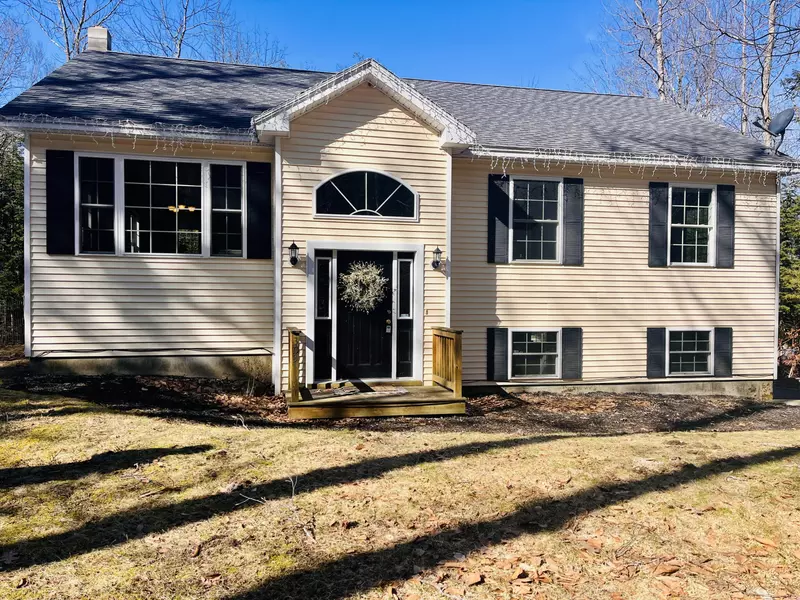 303 Chaplins Mill RD, Naples, ME 04055