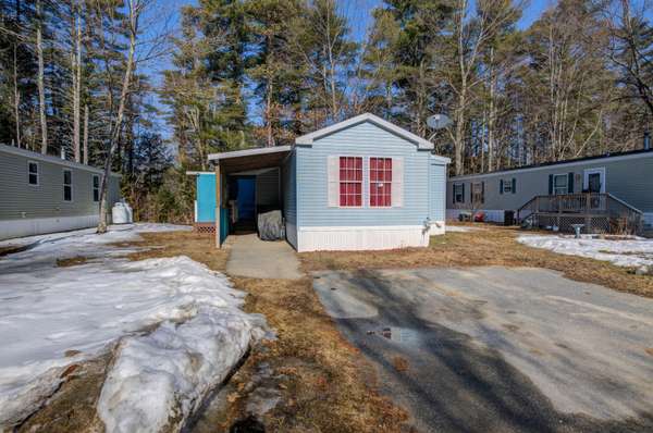 58 Maple DR, Gorham, ME 04038