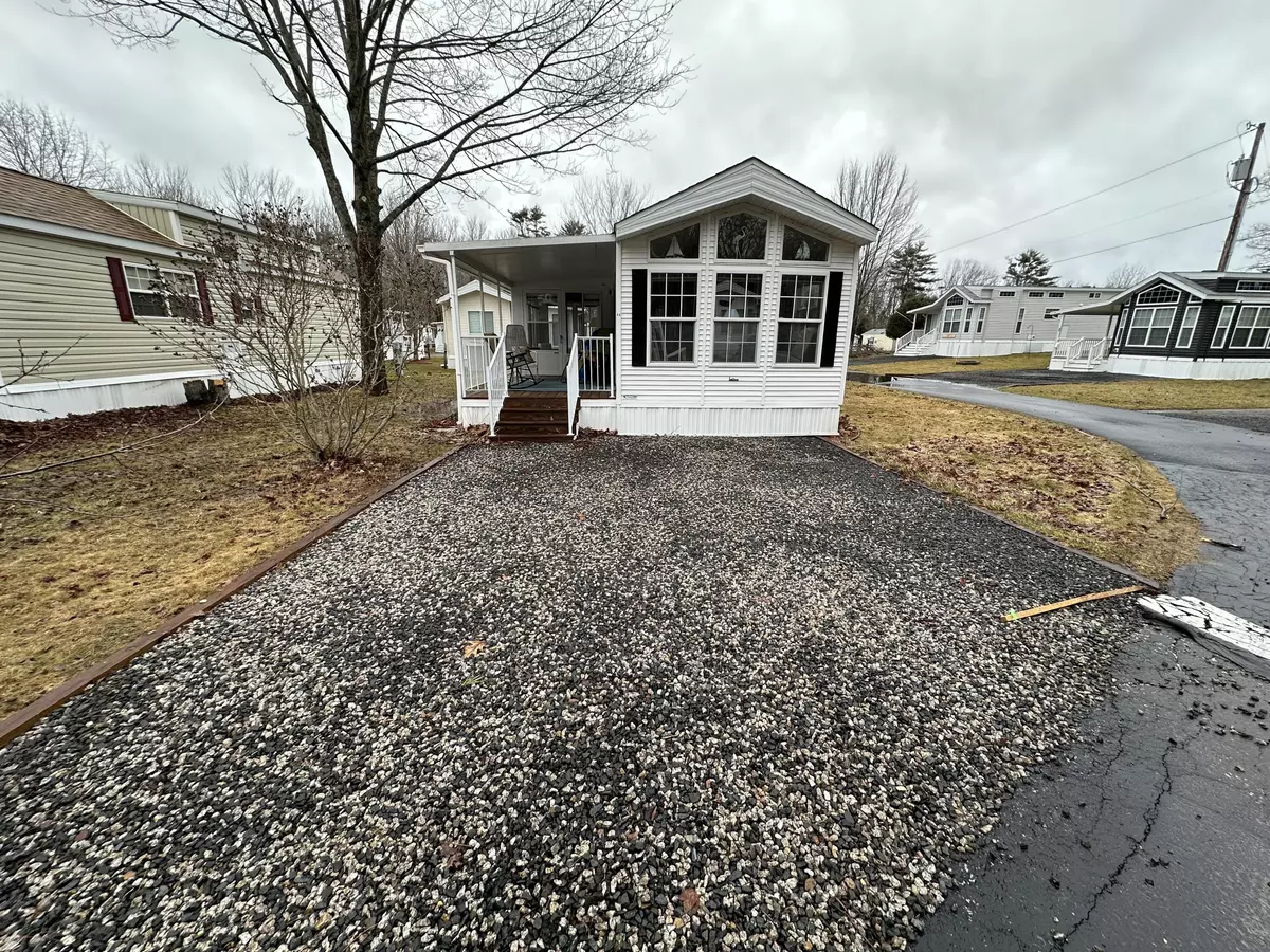 Wells, ME 04090,620 Post RD #44