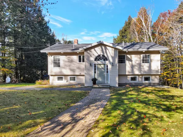 Sidney, ME 04330,37 Gardenia LN