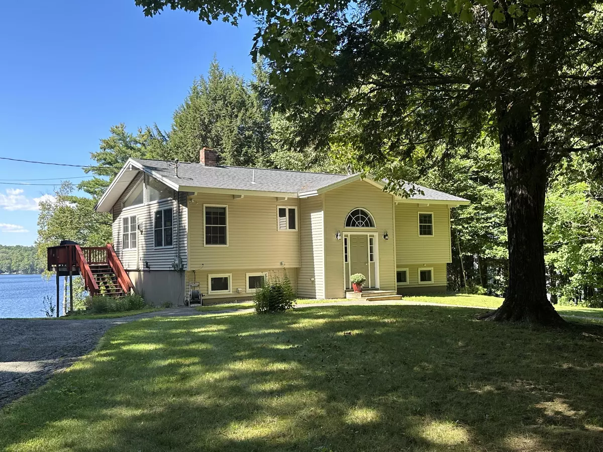 Sidney, ME 04330,37 Gardenia LN