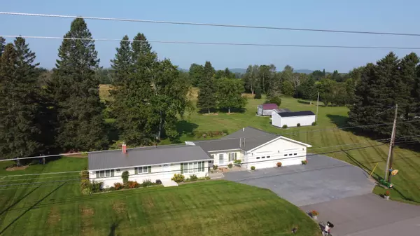 Blaine, ME 04734,117 Military RD