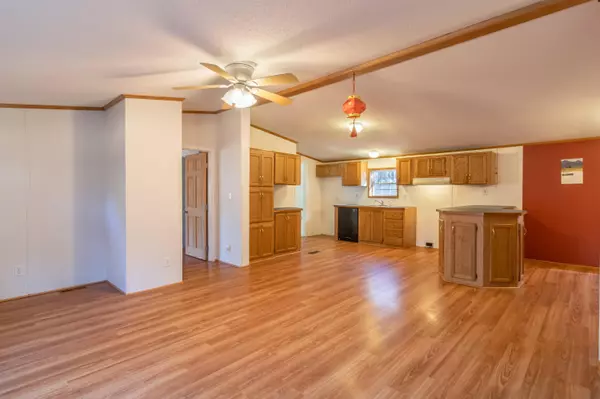 Orland, ME 04472,47 Dennis RD