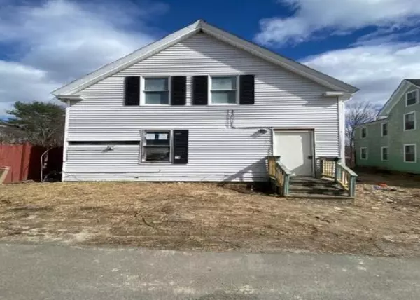 Lisbon, ME 04250,8 Merrill AVE