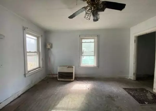 Lisbon, ME 04250,8 Merrill AVE