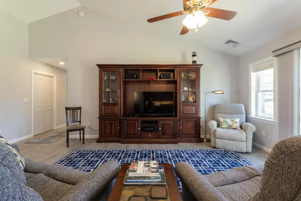 Rockport, ME 04856,3 Clam Cove DR