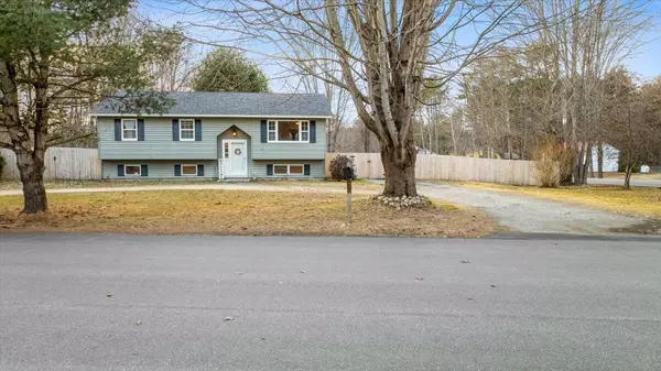 Lisbon, ME 04252,1 Dumas ST