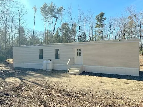 Vassalboro, ME 04989,17 Brann RD