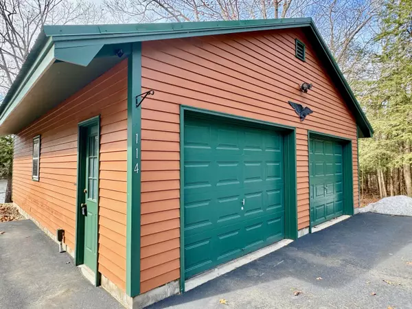 Howland, ME 04448,114 N Howland RD