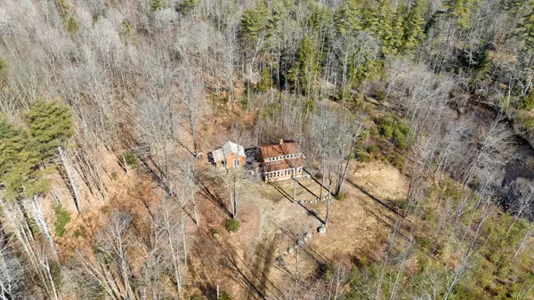 Parsonsfield, ME 04047,233 Maplecrest RD