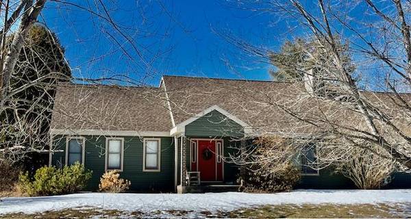 25 Sunset DR, Old Town, ME 04468