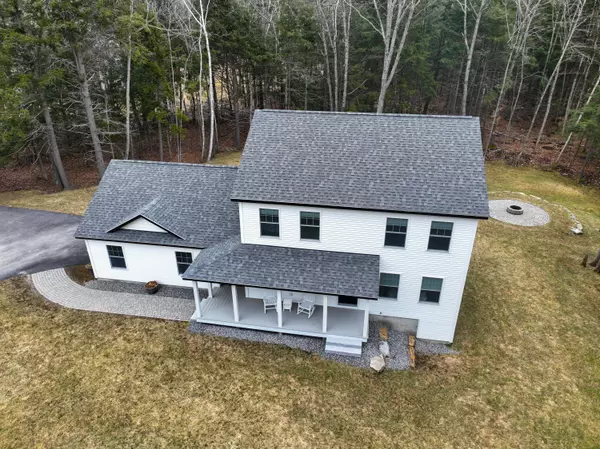 38 Fall Ridge RD, Windham, ME 04062