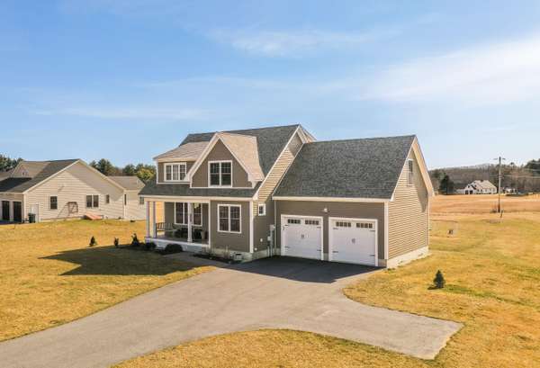 25 Seward Farm LN, Kittery, ME 03904