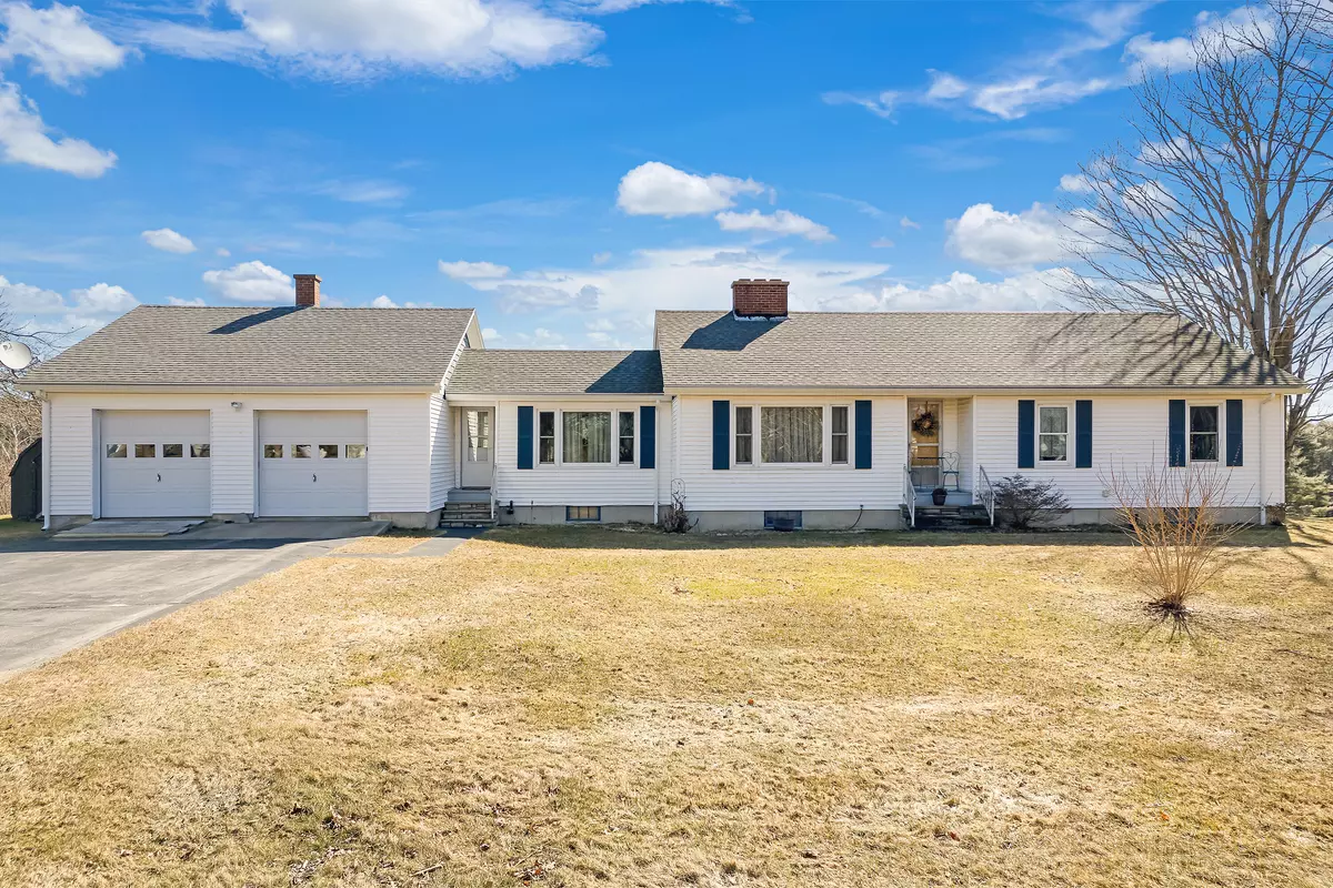 Wiscasset, ME 04578,566 Birch Point RD