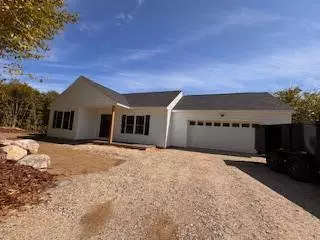 42 Fern AVE, Naples, ME 04055
