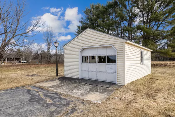 Poland, ME 04274,92 Strout RD