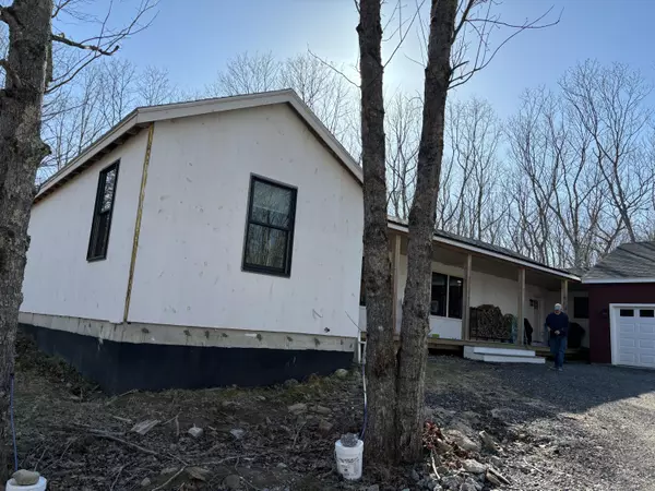 Rockport, ME 04856,146 Gurney ST