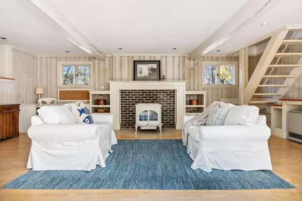 South Portland, ME 04106,126 Fickett ST