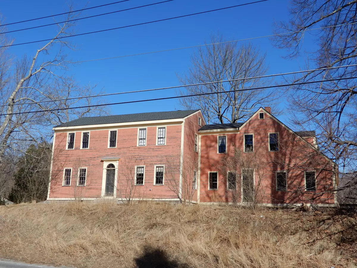 Limington, ME 04049,310 Sokokis AVE