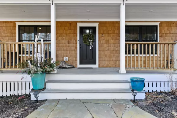 Freeport, ME 04032,5 Goodrich DR