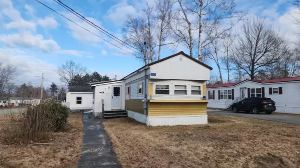 Millinocket, ME 04462,193 Cedar ST