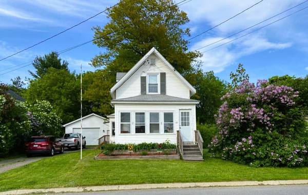 49 Davenport ST, Milford, ME 04461