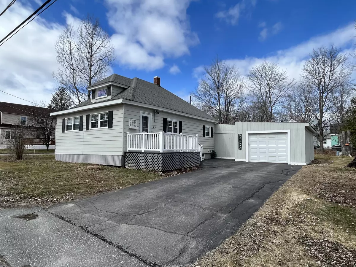 Waterville, ME 04901,25 Merryfield AVE