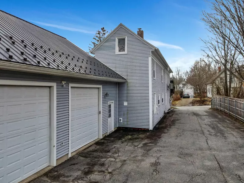 7 Church ST, Richmond, ME 04357