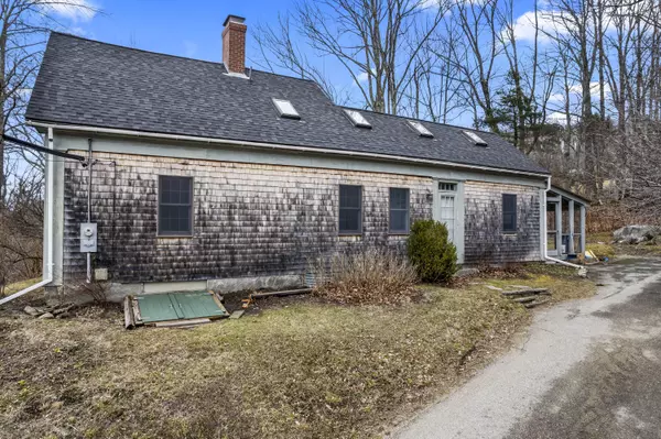 Waldoboro, ME 04572,212 Friendship RD