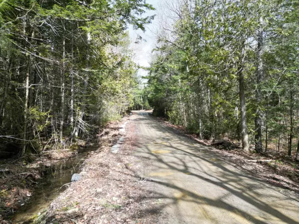 Lot 32 Weir Pond RD, Lee, ME 04455