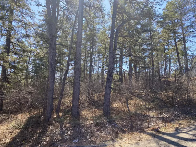 31 Lake Sherburne RD, Waterboro, ME 04087