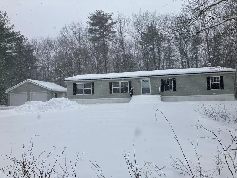 23 Casey LN, Otisfield, ME 04270