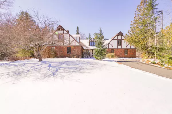 Orono, ME 04473,15 Cromwell DR