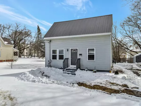 Waterville, ME 04901,18 High ST