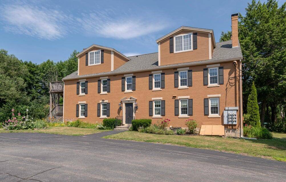 20 Oak Grove AVE #2, Bath, ME 04530