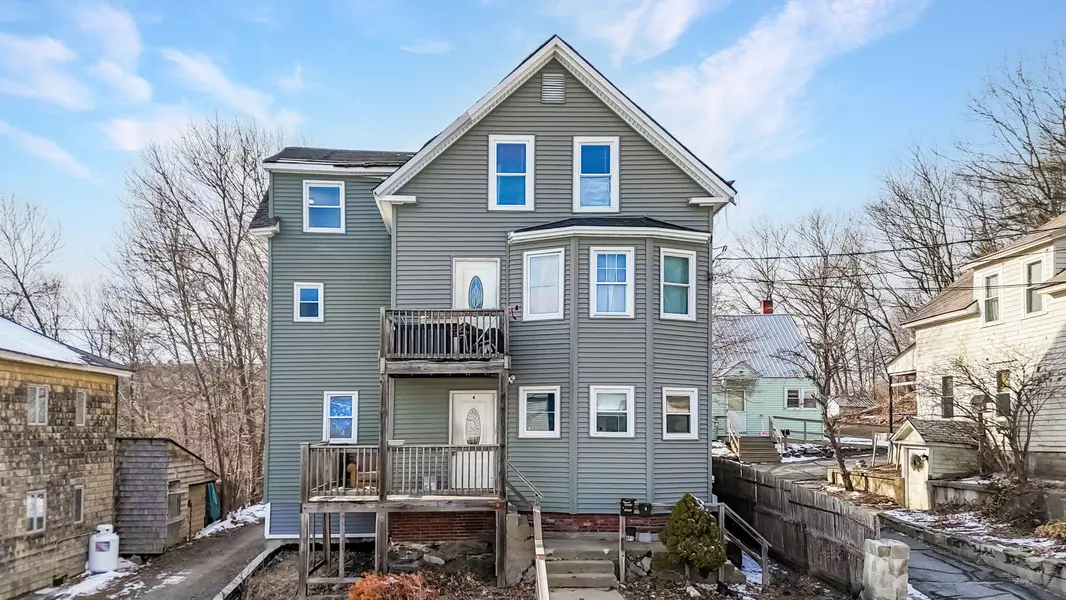 4 Otis ST, Jay, ME 04239