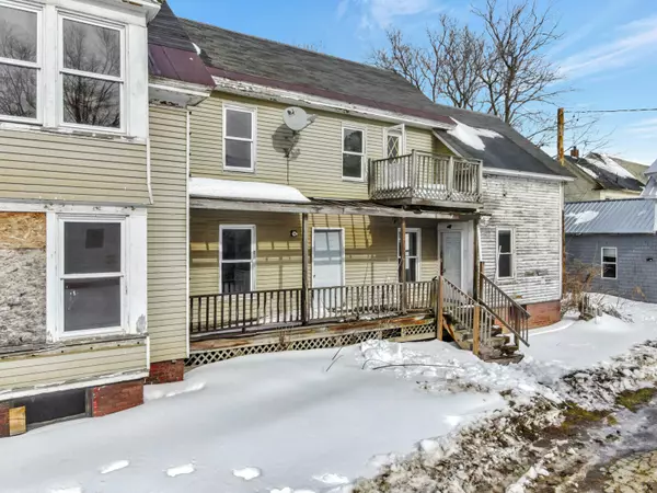 Waterville, ME 04901,8 Summer ST