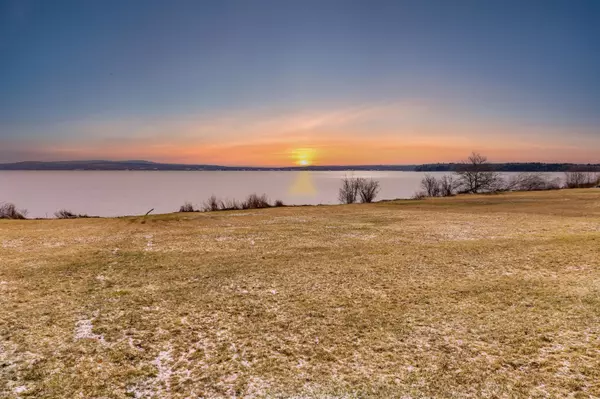 Stockton Springs, ME 04981,1153 Cape Jellison RD